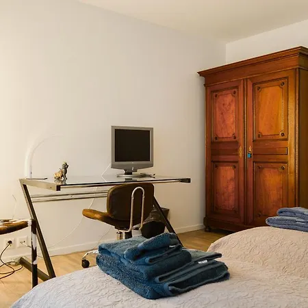 Lorez 2d Apartment *